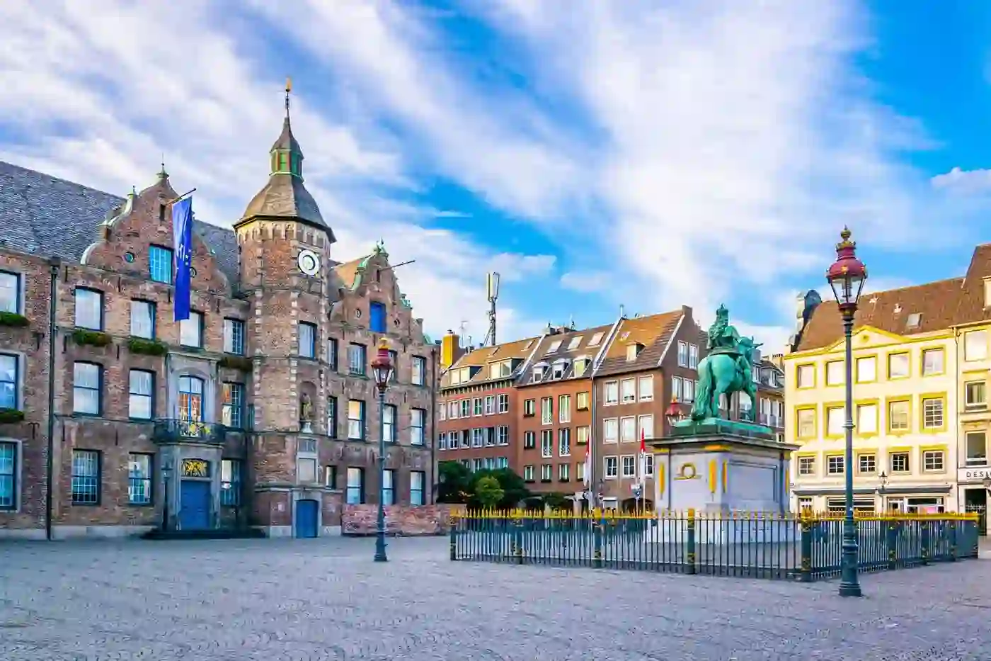 Dedicated Server Home -  Dedicated Servers in Dusseldorf